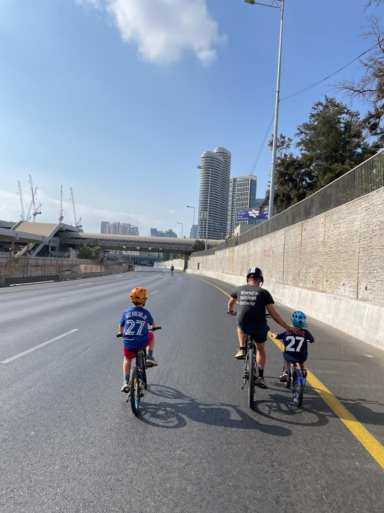 Yom Kippur: Tel Aviv’s bike riding holiday